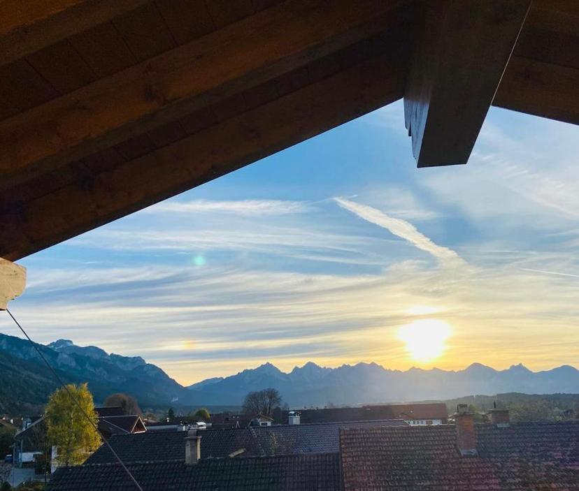 23 Neu Erbaute Ferienwohnung Mit Schloss- Und Panoramablick 哈尔伯莱赫 外观 照片